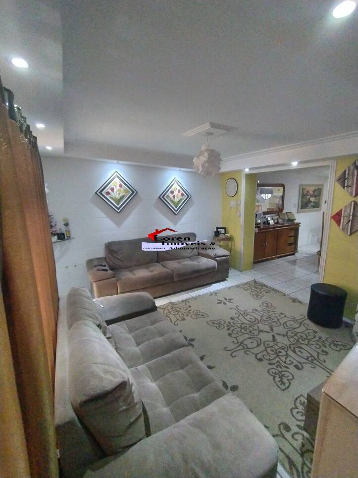 Casa à venda com 2 quartos, 215m² - Foto 1