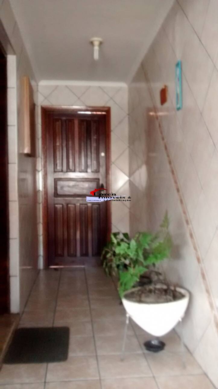 Sobrado à venda com 3 quartos, 124m² - Foto 1