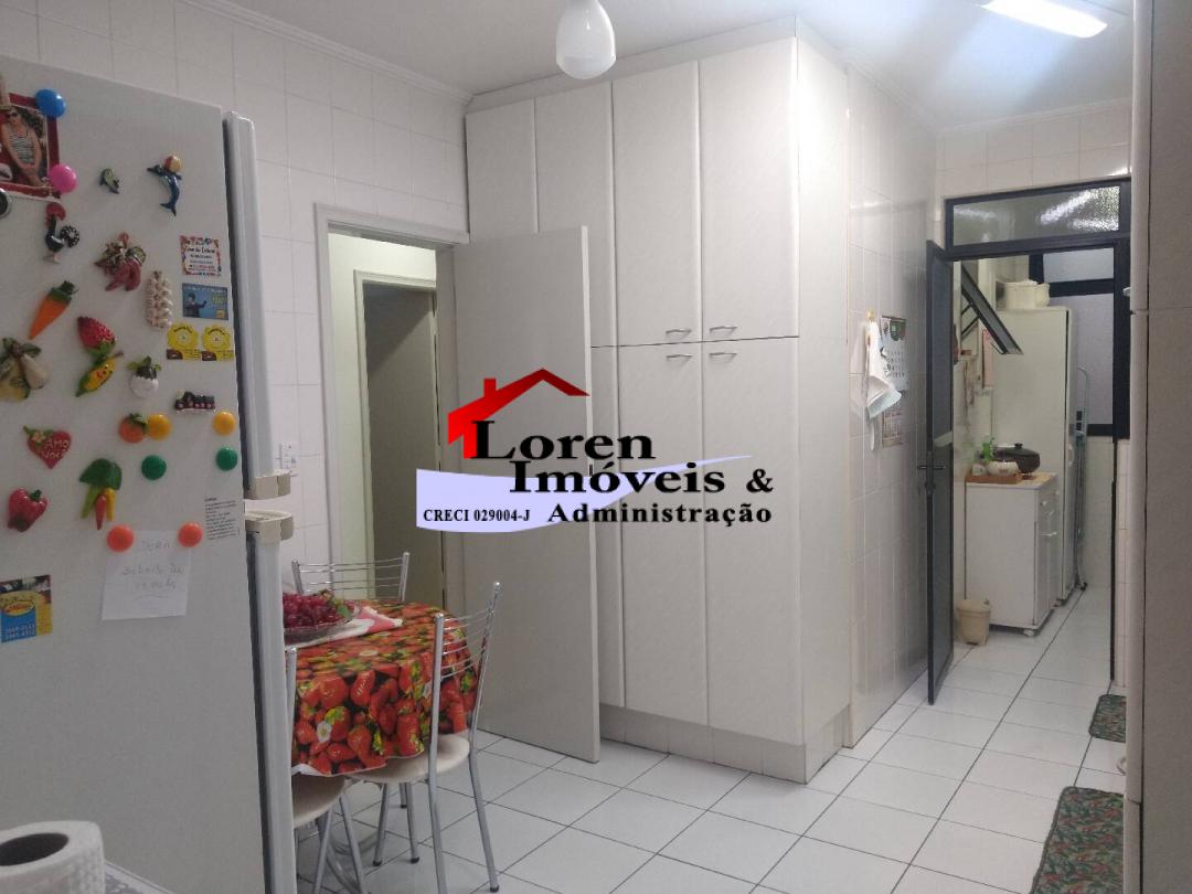 Apartamento à venda com 3 quartos, 153m² - Foto 9