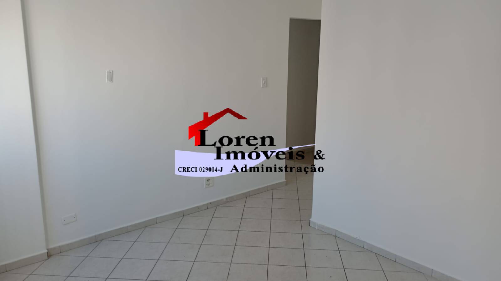 Apartamento à venda com 3 quartos, 100m² - Foto 2