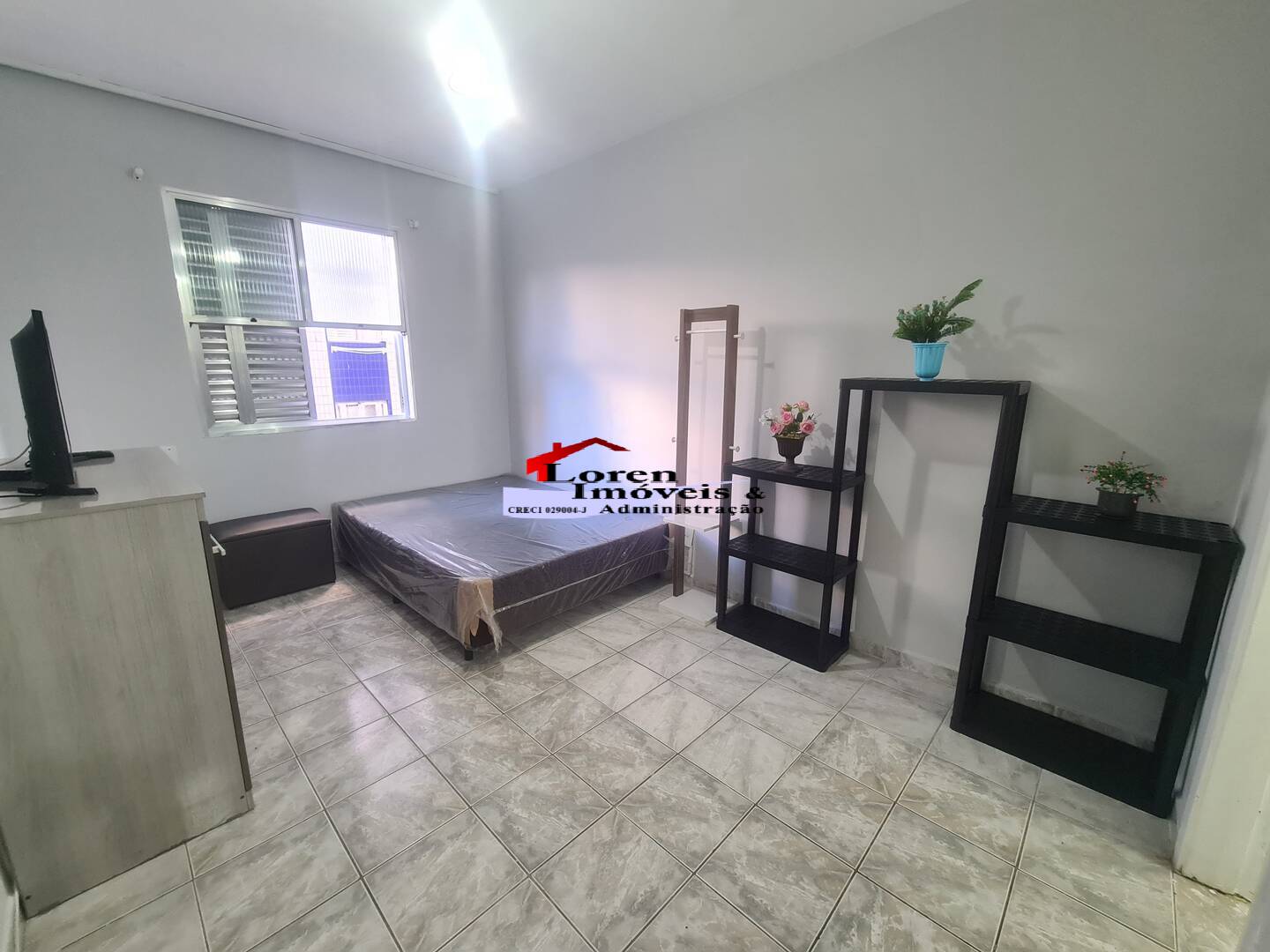 Apartamento à venda com 1 quarto, 28m² - Foto 1