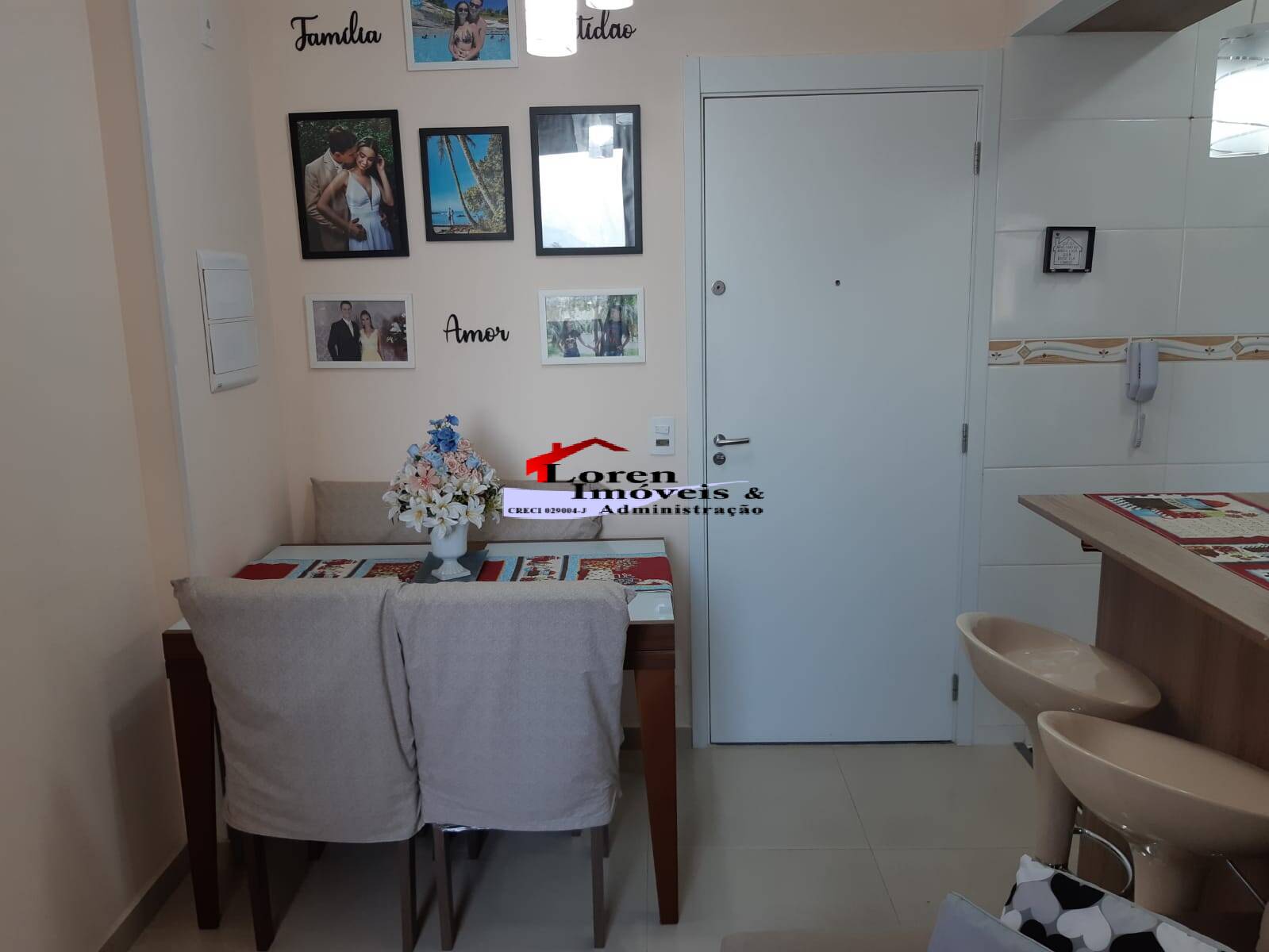 Apartamento à venda com 2 quartos, 72m² - Foto 2