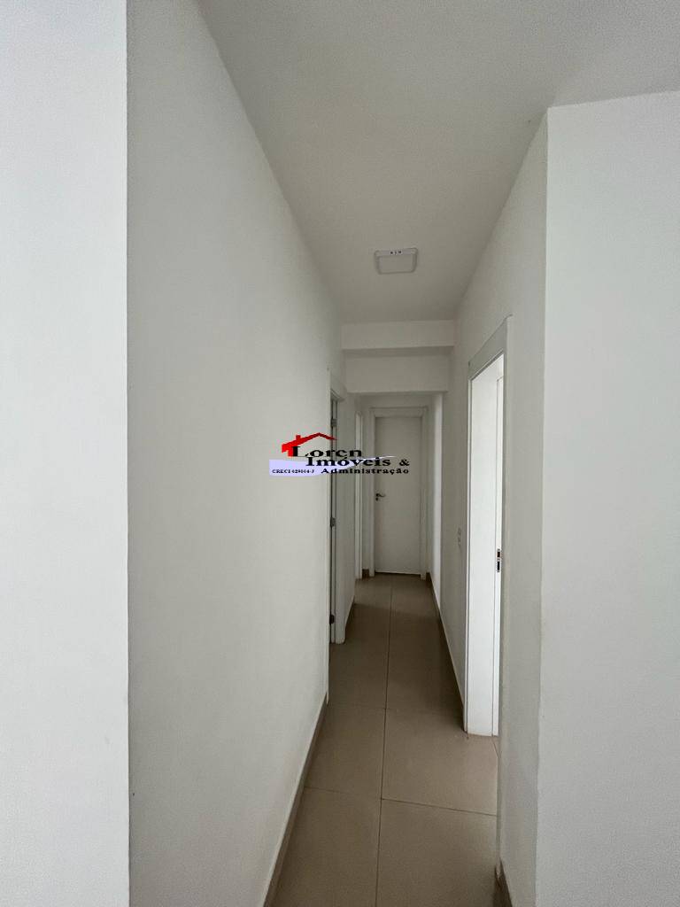 Apartamento à venda com 3 quartos, 75m² - Foto 4