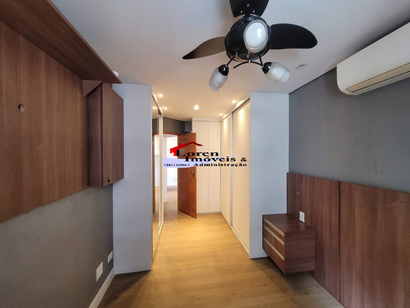 Apartamento à venda com 2 quartos, 70m² - Foto 4