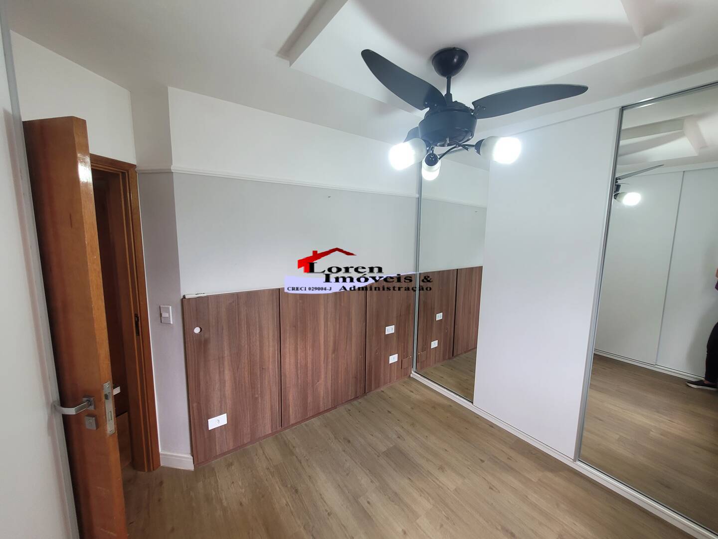 Apartamento à venda com 2 quartos, 70m² - Foto 8