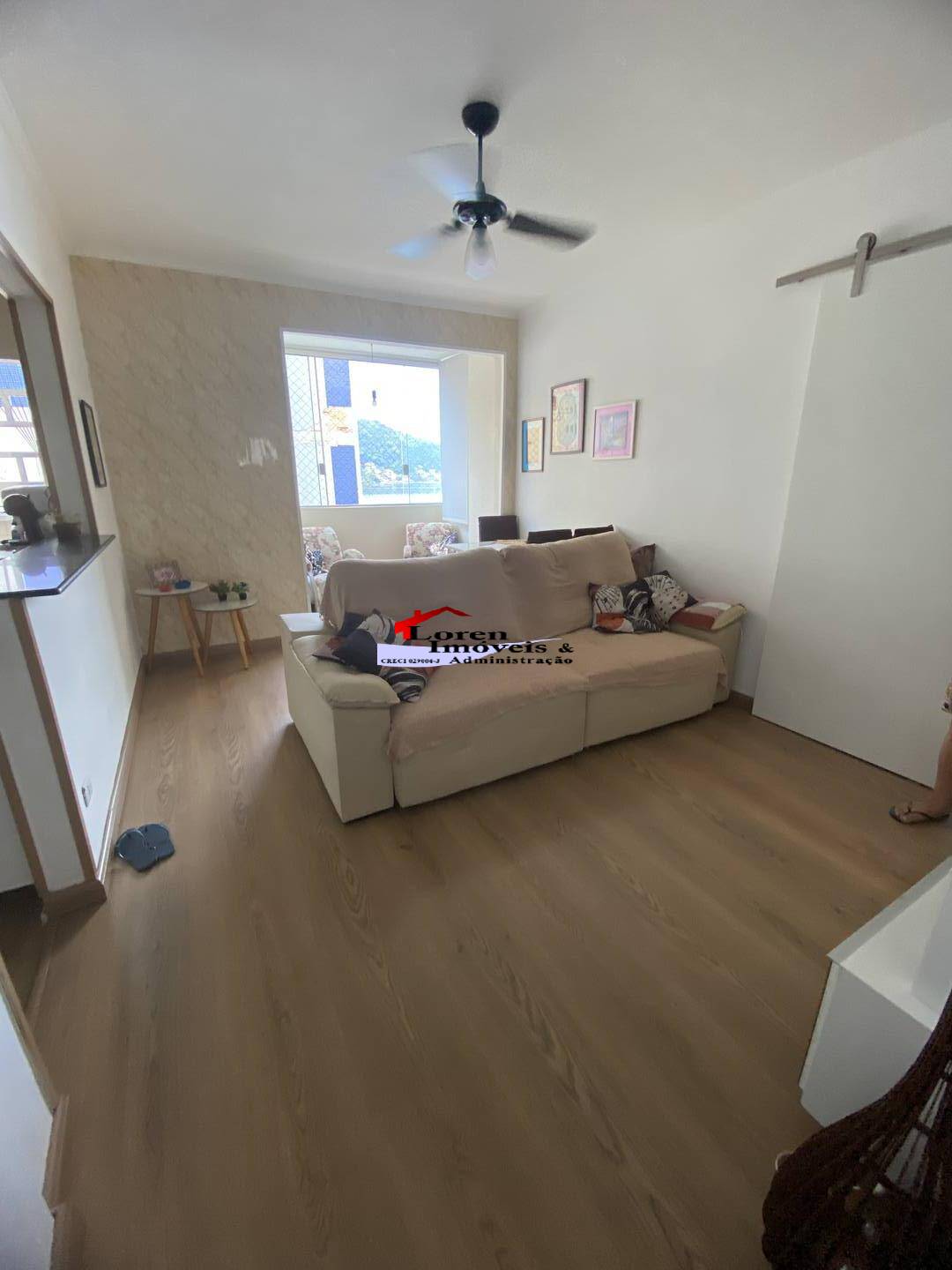 Apartamento à venda com 2 quartos, 75m² - Foto 1