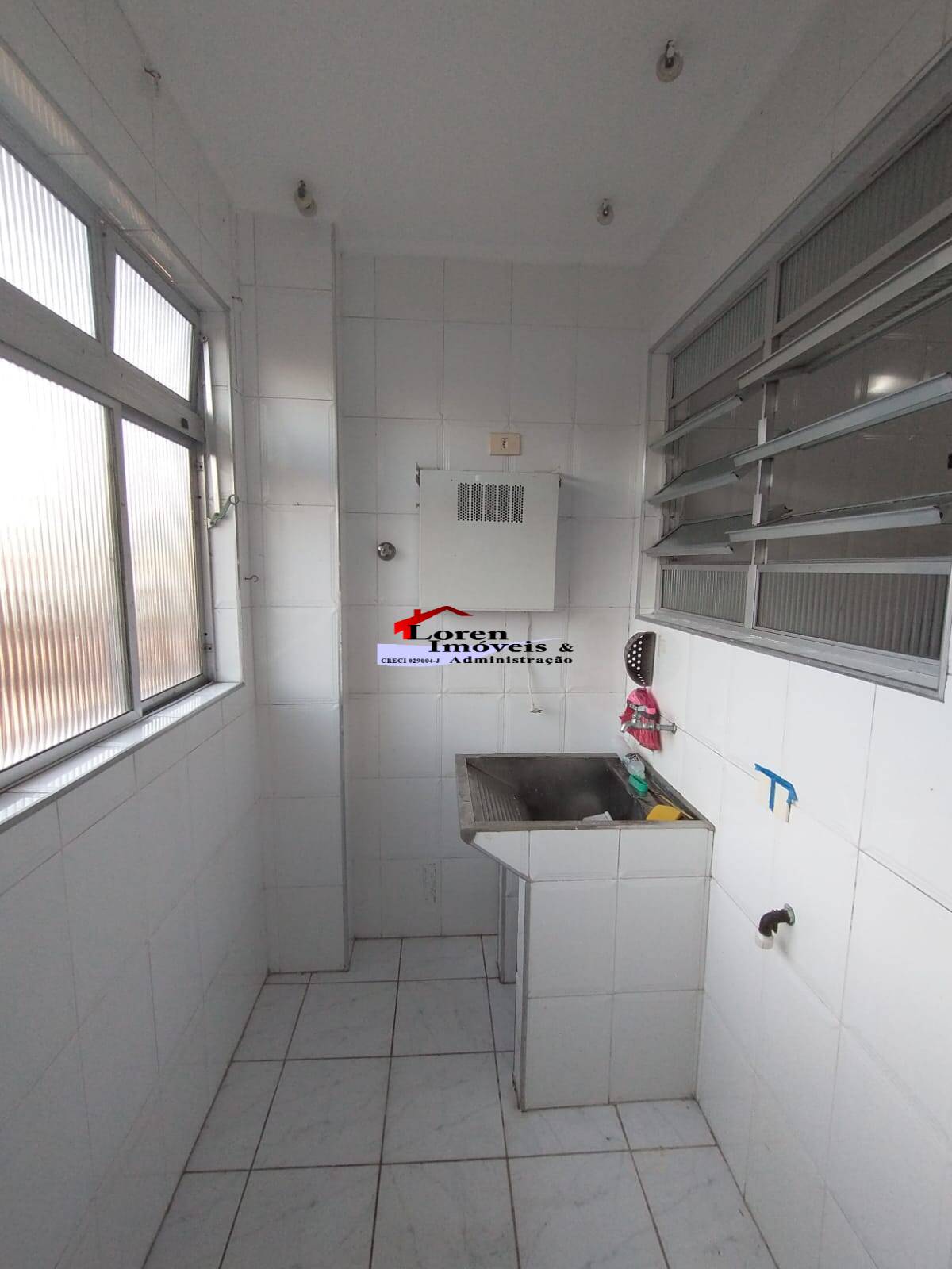 Apartamento à venda com 2 quartos, 60m² - Foto 15