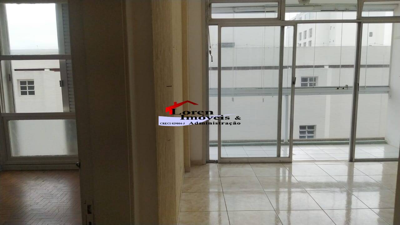 Apartamento à venda com 2 quartos, 70m² - Foto 2