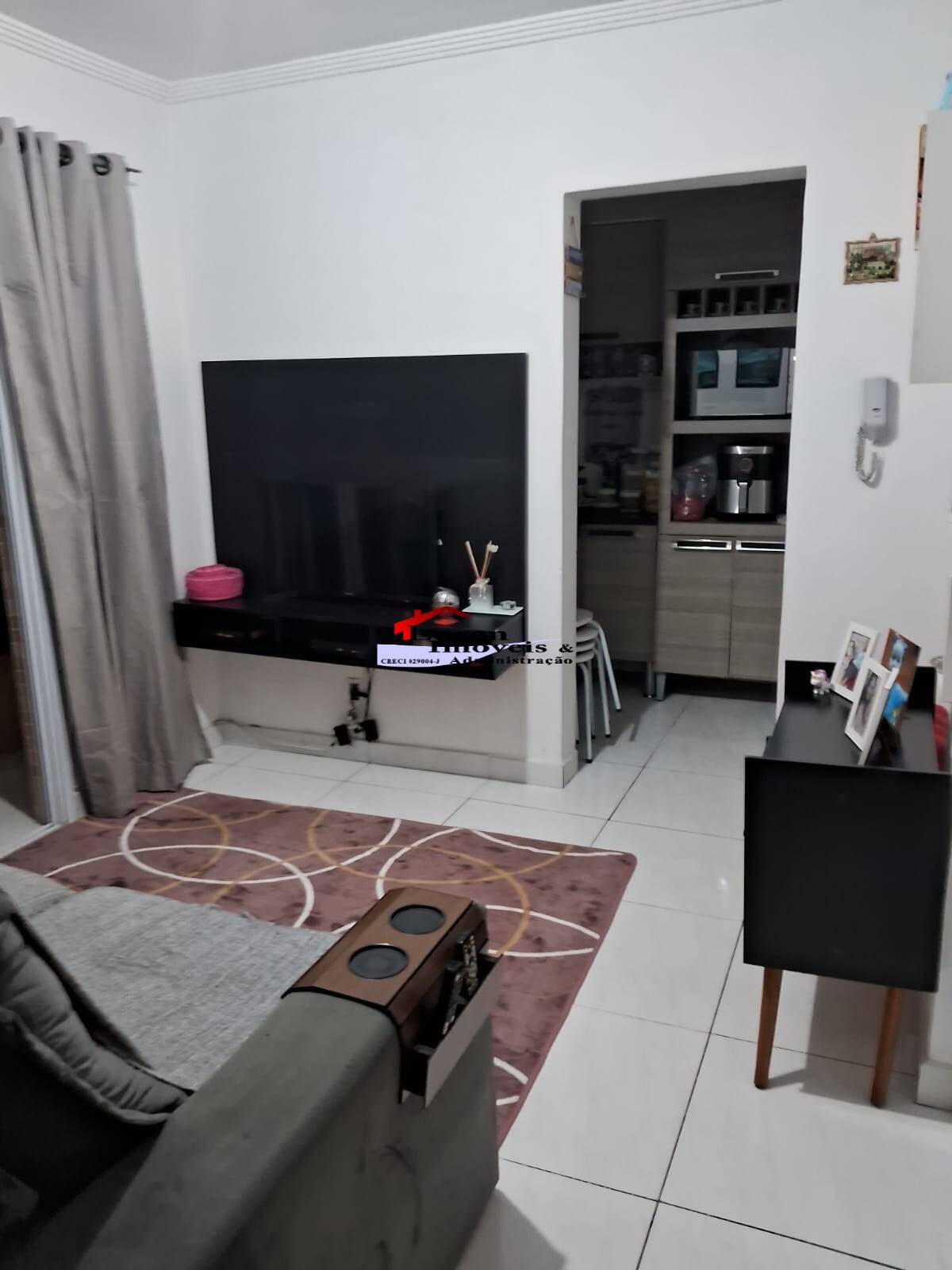 Apartamento à venda com 2 quartos, 70m² - Foto 1