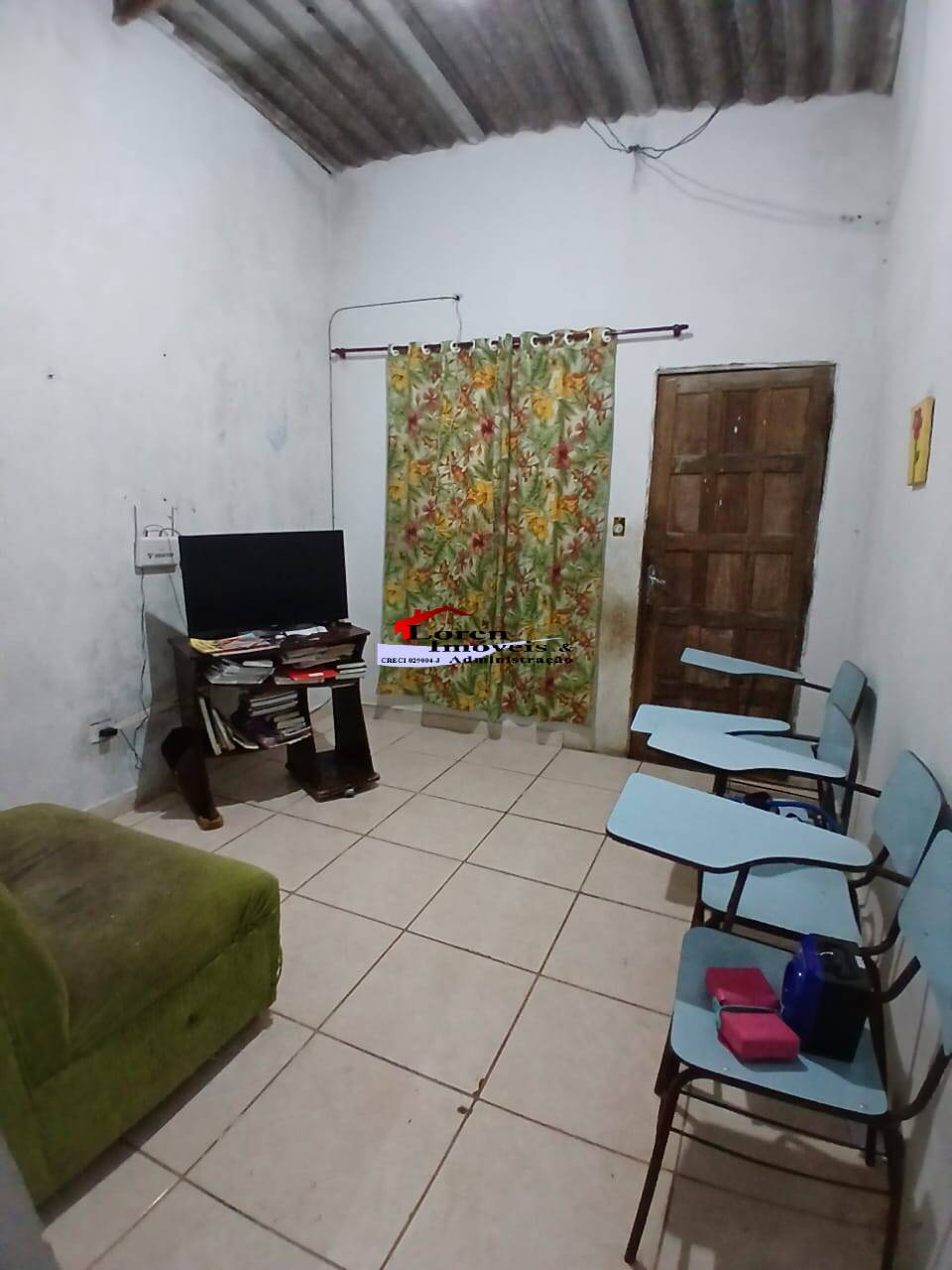 Casa à venda com 2 quartos, 70m² - Foto 2