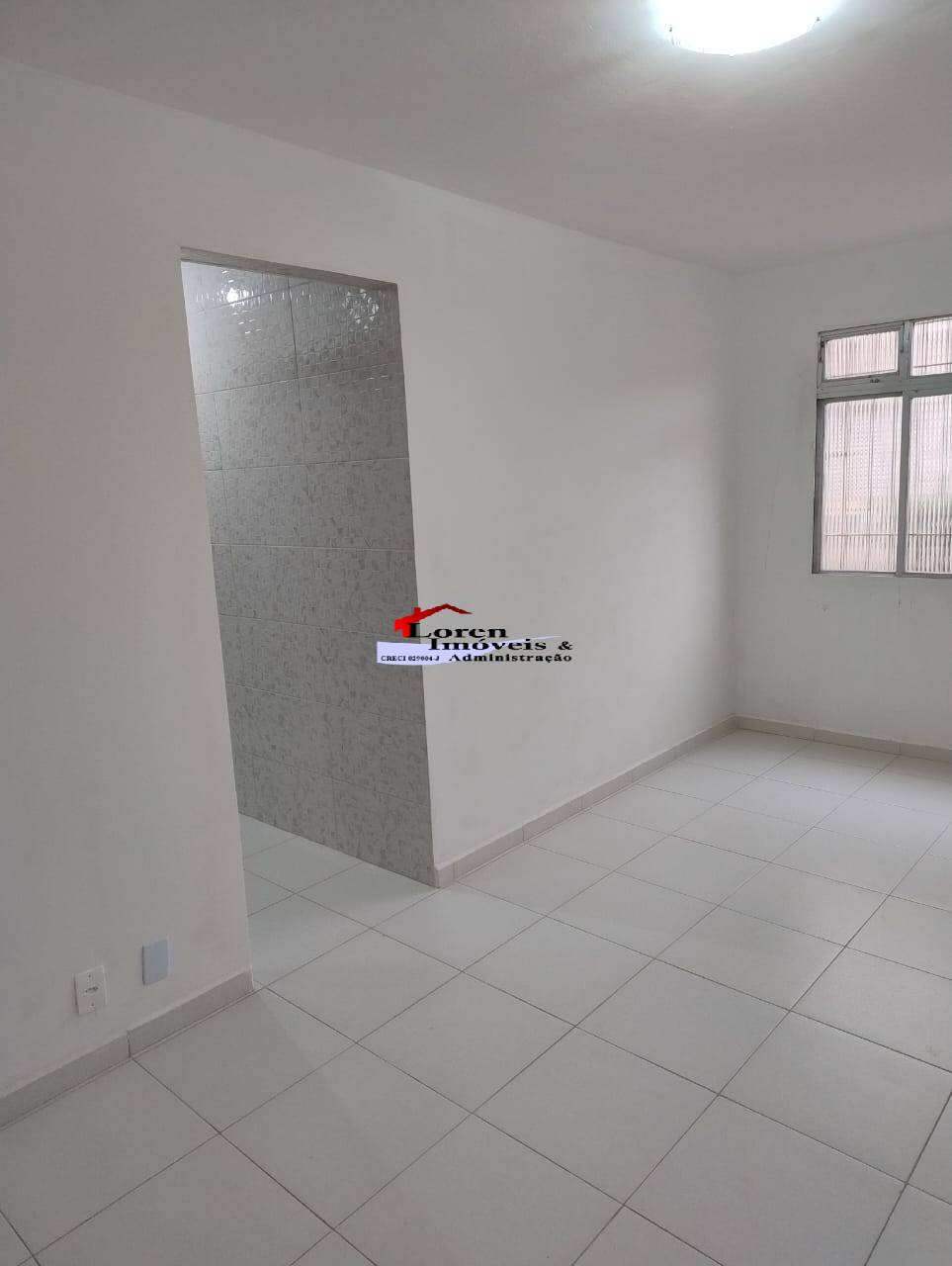 Apartamento à venda com 3 quartos, 70m² - Foto 2