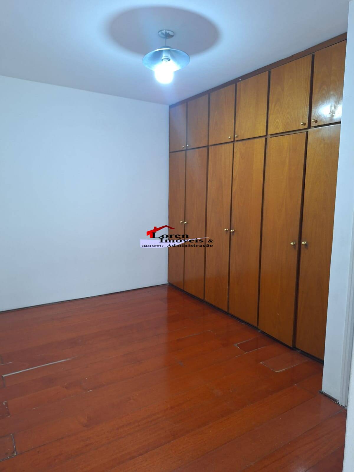 Apartamento à venda com 1 quarto, 50m² - Foto 3