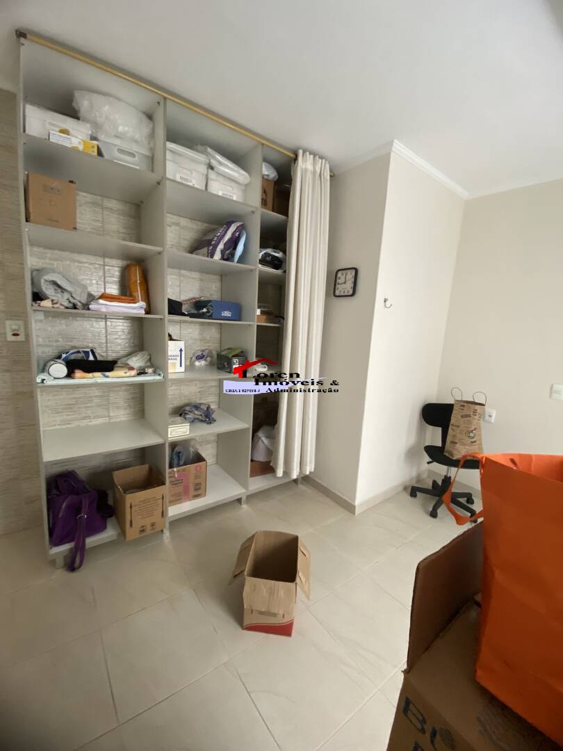 Casa à venda com 3 quartos, 200m² - Foto 27