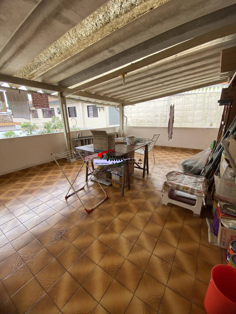 Casa à venda com 3 quartos, 200m² - Foto 29