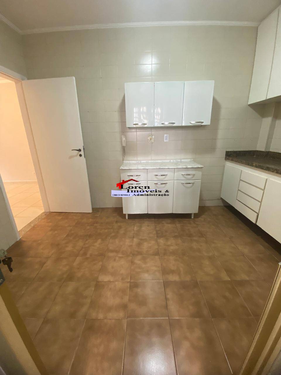 Apartamento à venda com 3 quartos, 80m² - Foto 3