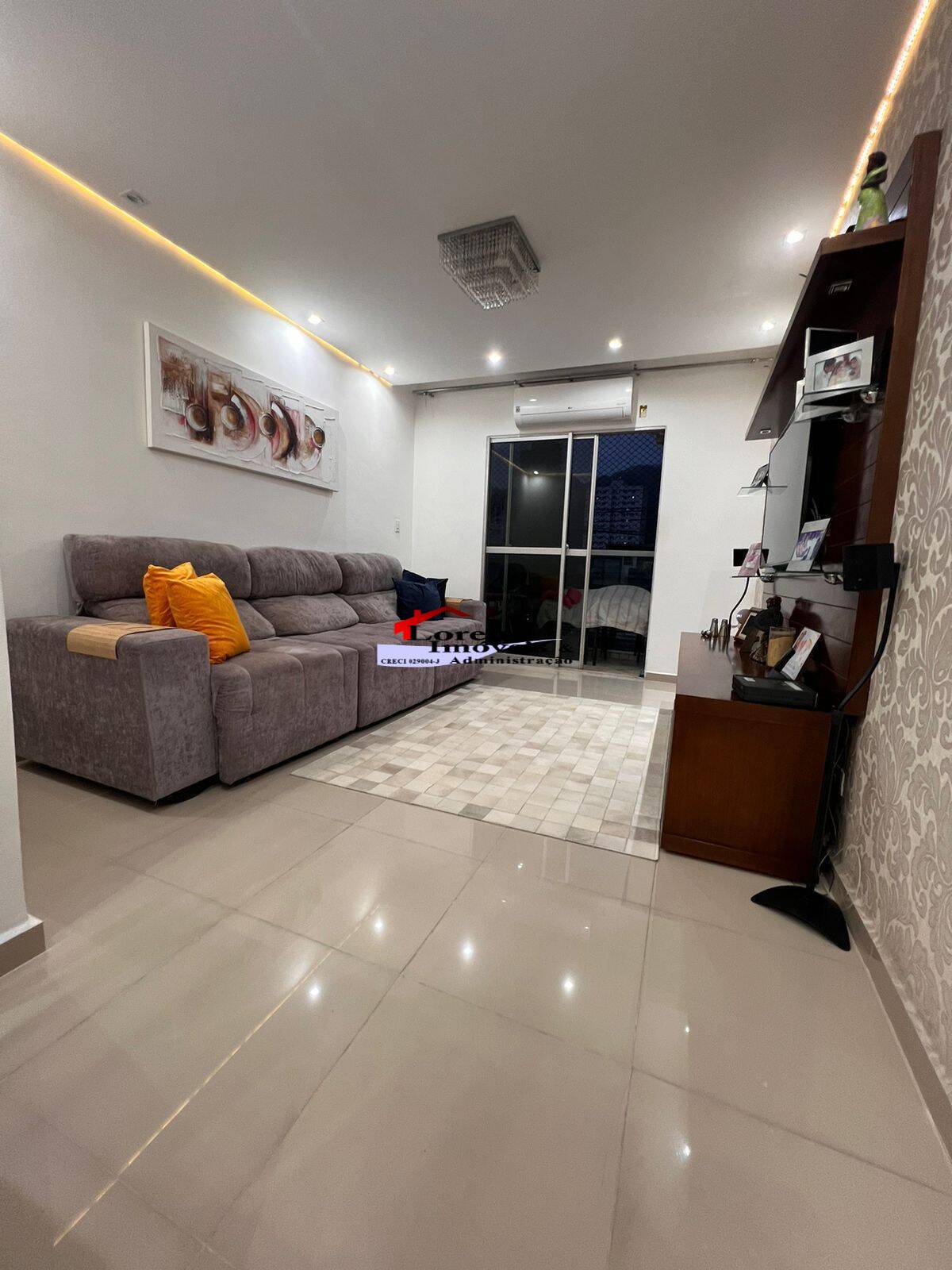 Apartamento à venda com 3 quartos, 126m² - Foto 2