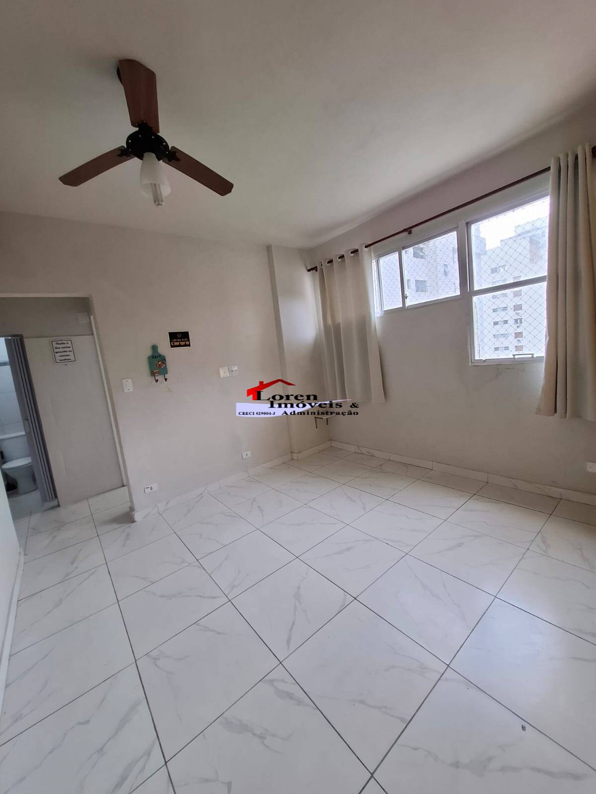 Conjunto Comercial-Sala à venda com 1 quarto, 29m² - Foto 1