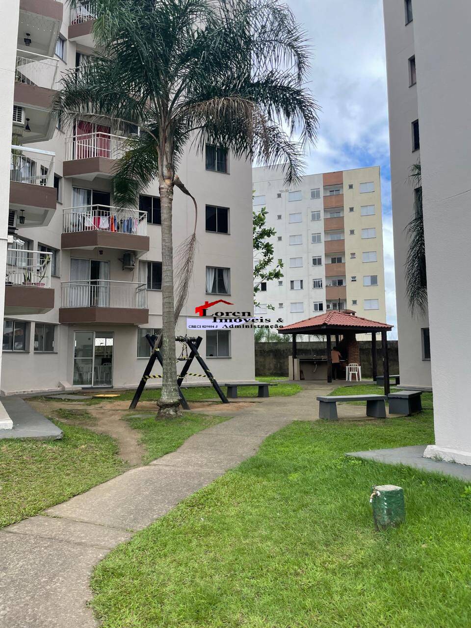 Apartamento à venda com 2 quartos, 80m² - Foto 2