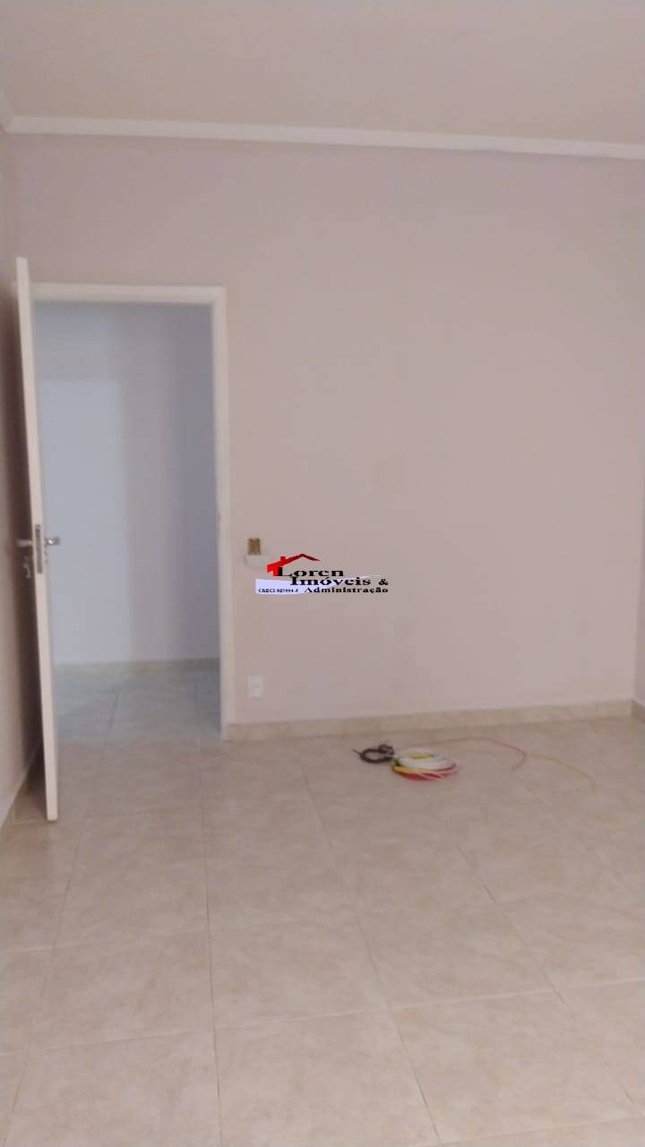 Casa para alugar com 3 quartos, 85m² - Foto 10