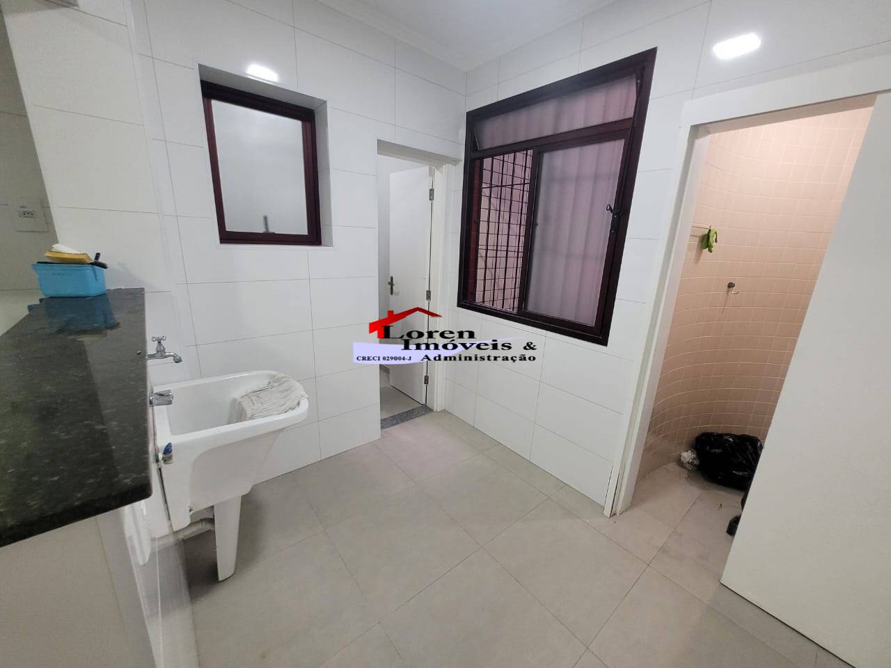 Apartamento à venda com 2 quartos, 70m² - Foto 18