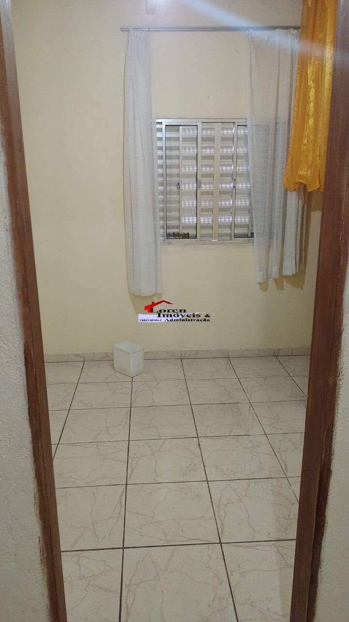 Sobrado à venda com 3 quartos, 60m² - Foto 4