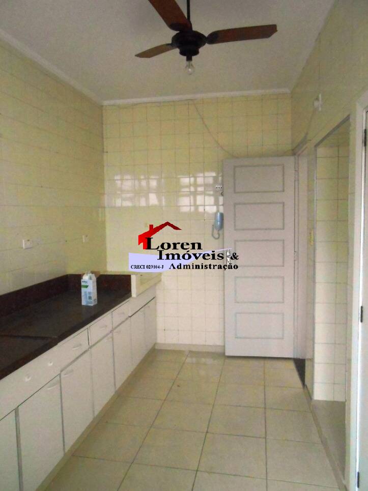 Apartamento à venda com 3 quartos, 156m² - Foto 4