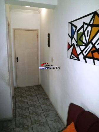 Apartamento à venda com 2 quartos, 75m² - Foto 4