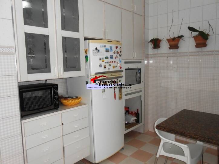 Apartamento à venda com 3 quartos, 150m² - Foto 5