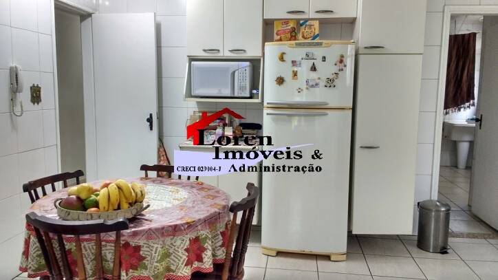 Apartamento à venda com 3 quartos, 215m² - Foto 7