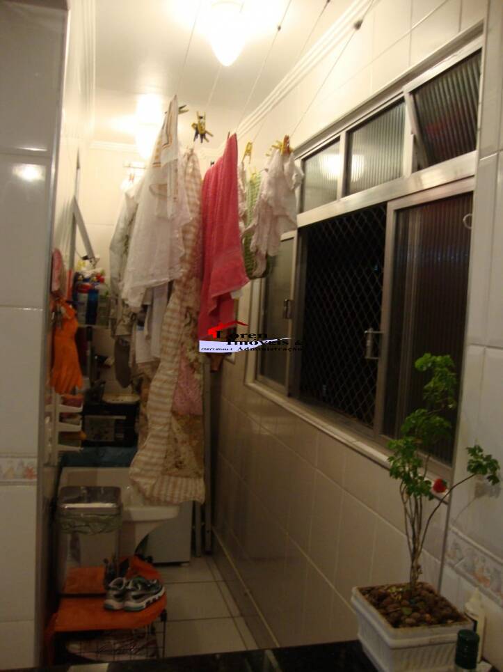 Apartamento à venda com 2 quartos, 65m² - Foto 10