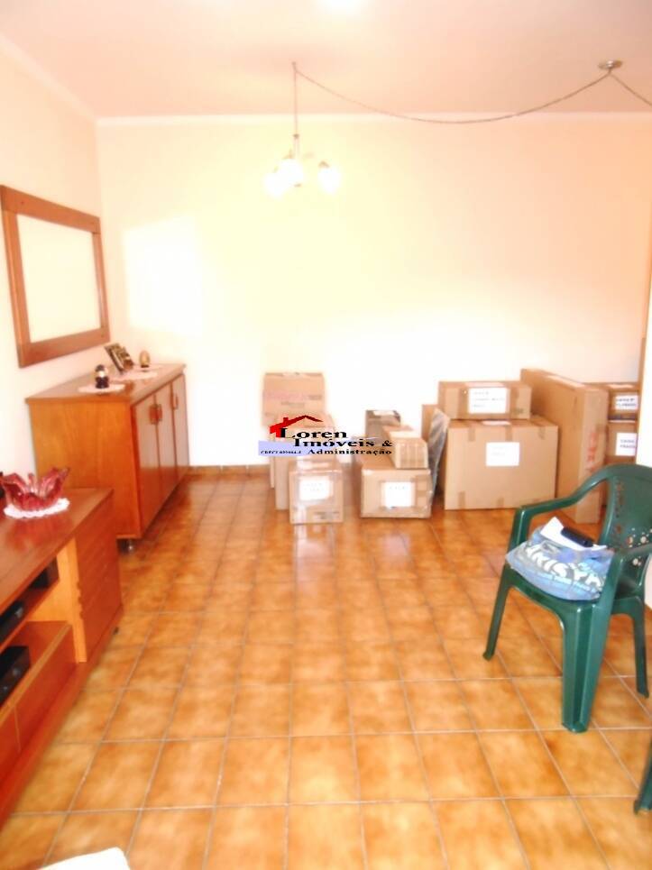 Apartamento à venda com 2 quartos, 70m² - Foto 2